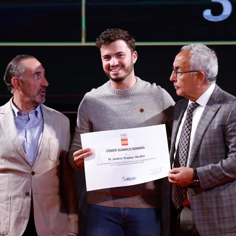 Estimulación magnética cerebral abre una nueva vía contra la demencia: el 76% de los pacientes estabiliza su enfermedad