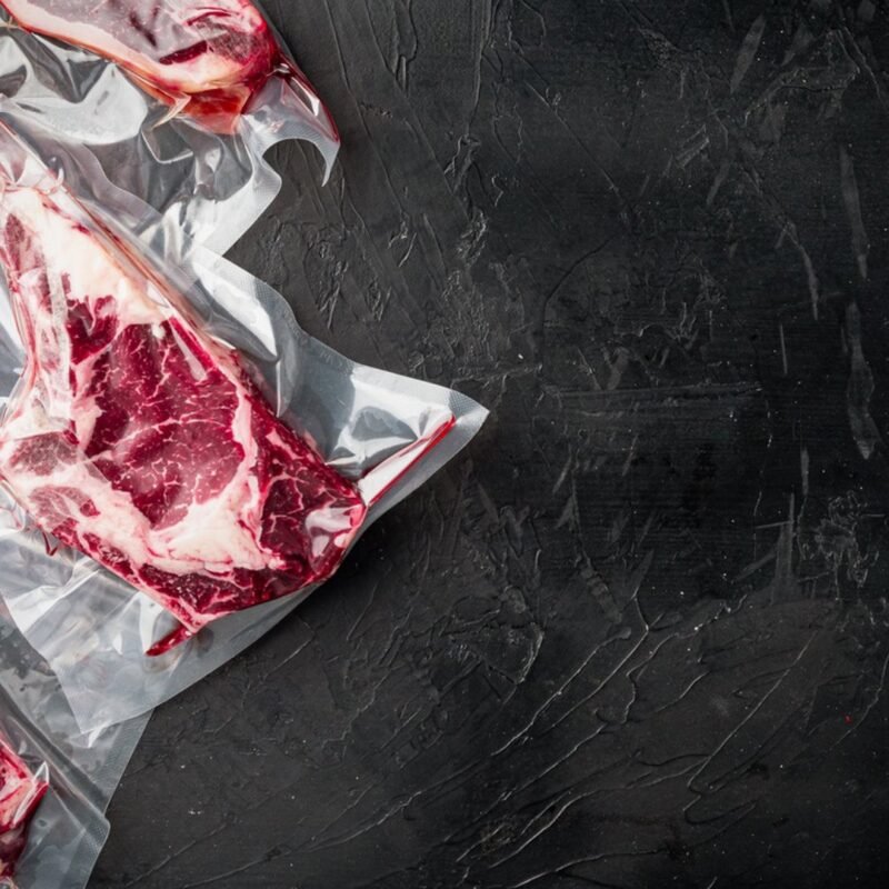 La carne de res cultivada se diferencia de la convencional respecto a los riesgos relacionados con alergias