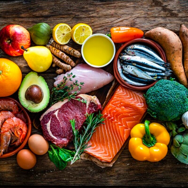 Qué come (y qué evita) la dieta MIND que cuida la memoria y la toma de decisiones